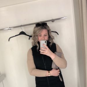 Meet your Posher, Courtney